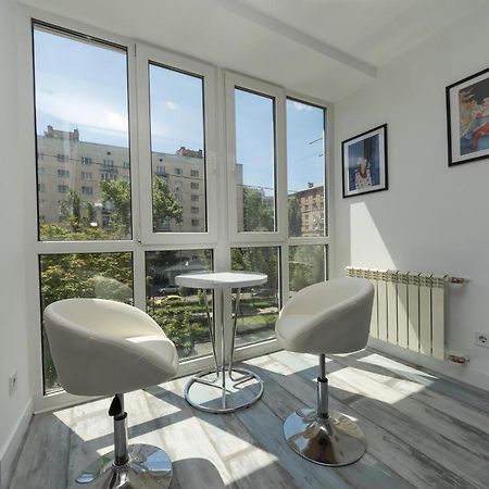 Flat24 On Lesi Ukrainki 3 Apartment Kiev Bagian luar foto