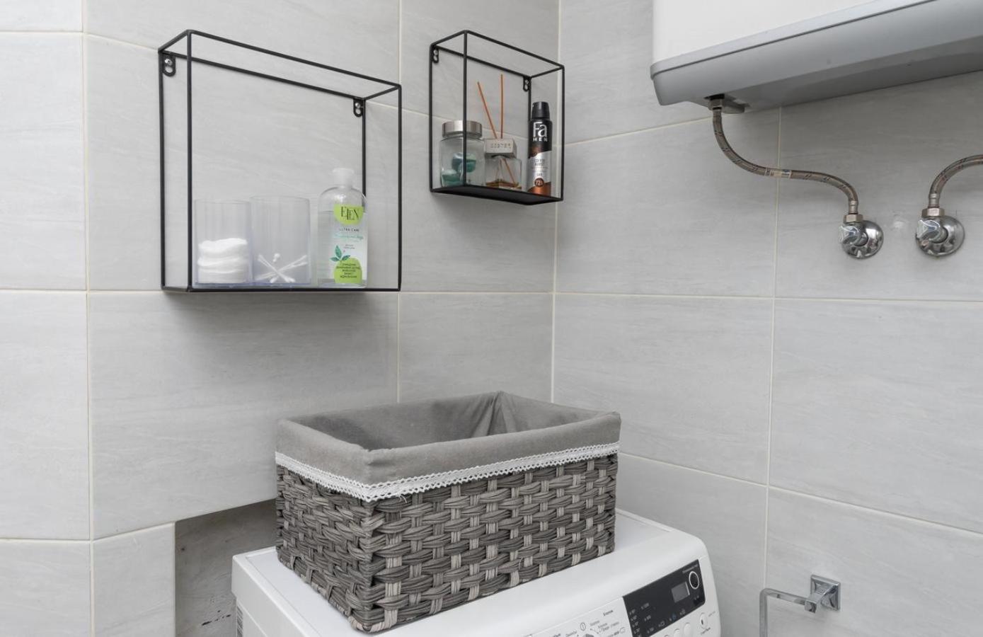 Flat24 On Lesi Ukrainki 3 Apartment Kiev Bagian luar foto